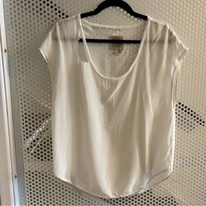 Chaser Silk Distressed Dropped Shoulder Rounded Hem Top Size Medium in White